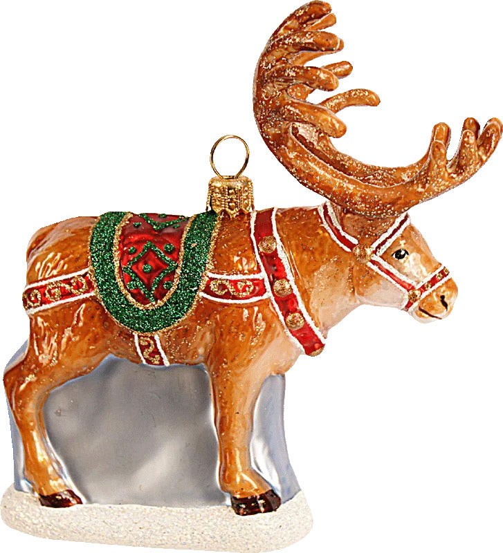 Rensdyr julekugle på hvid baggrund
